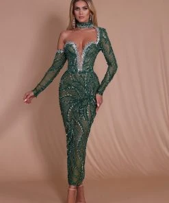 Shopalbina2022 Off-Shoulder Sleeve Green Dress ALBINADYLA X IVY SHOWROOM 7 Shopalbina2022 Off-Shoulder Sleeve Green Dress ALBINADYLA X IVY SHOWROOM